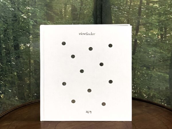 OTH(오티에이치콤마) 문집 「뷰파인더 viewfinder」